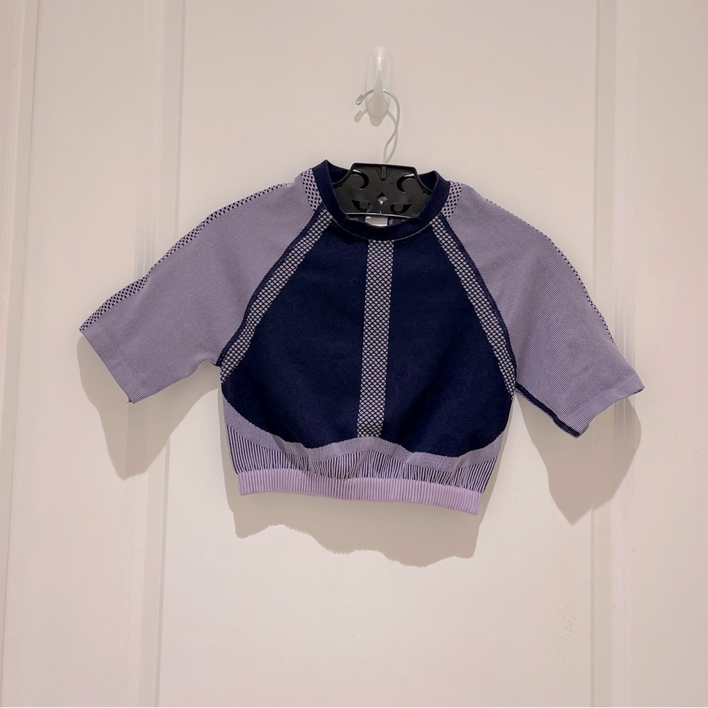 Fabletics Purple Crop Top Size Small - Picture 5 of 5